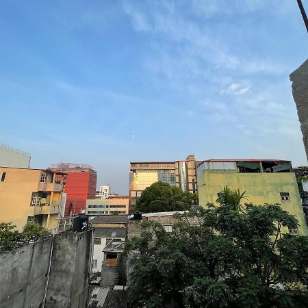Favela Apartment Colombo Exterior photo