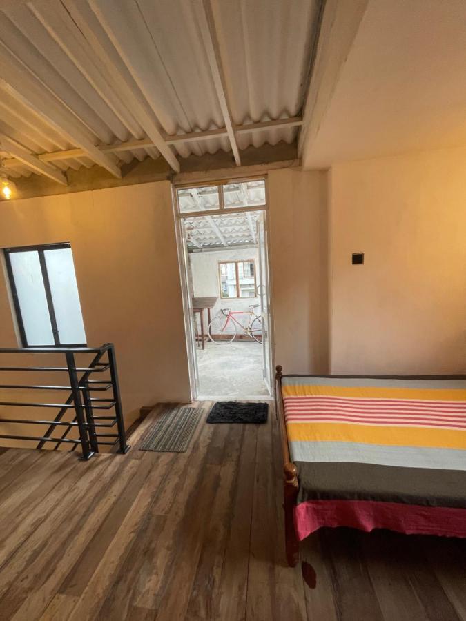 Favela Apartment Colombo Exterior photo