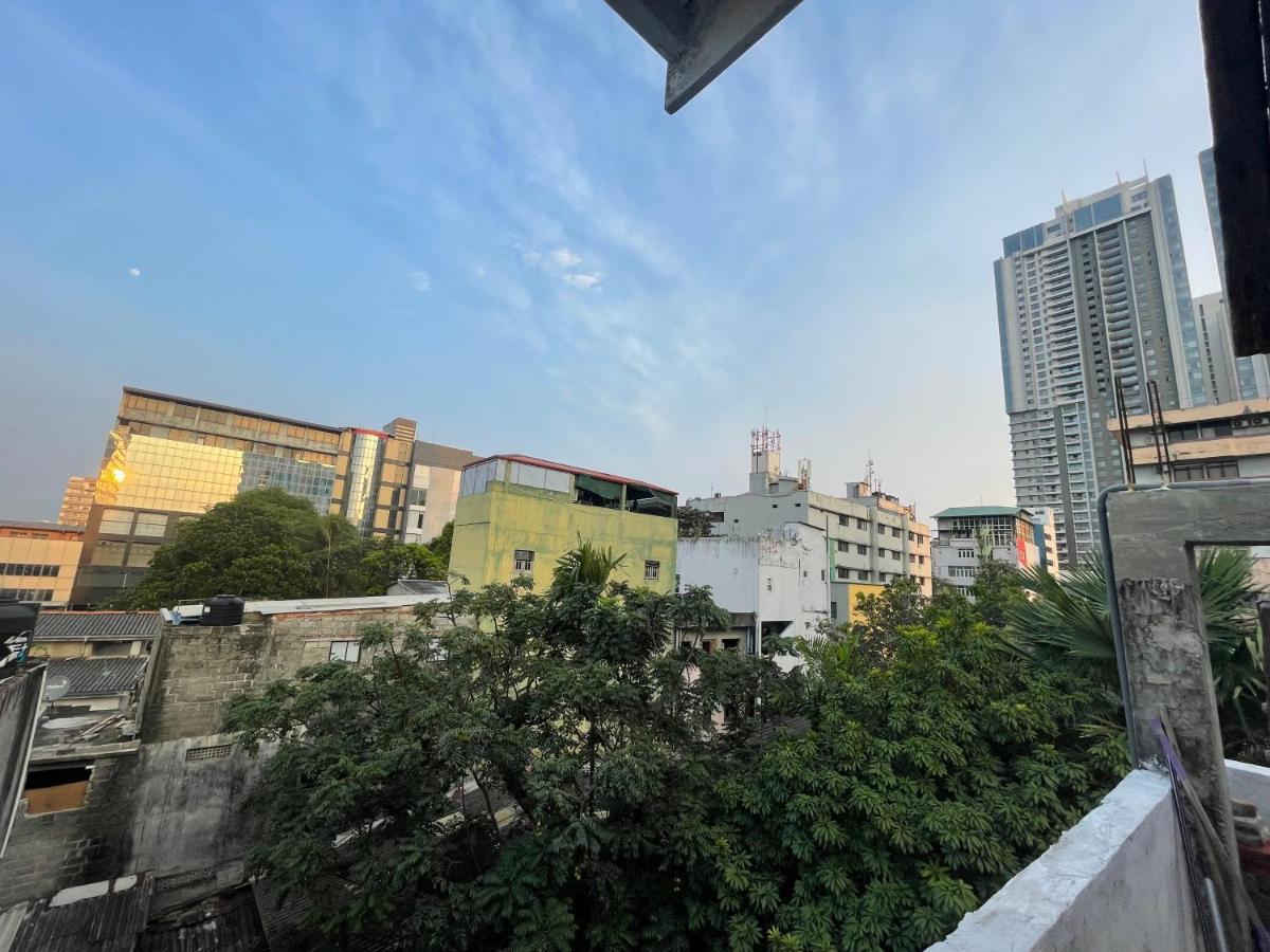 Favela Apartment Colombo Exterior photo